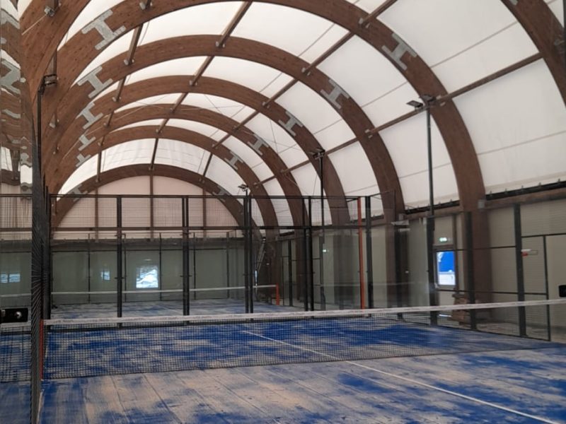 realizzazione copertura campo padel svezia